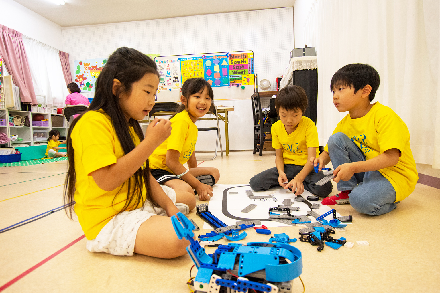 ロボット プログラミング教室 年中 小学生 メーデルランド幼児教室